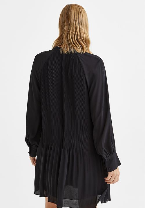 H&M - Pleated dress - black
