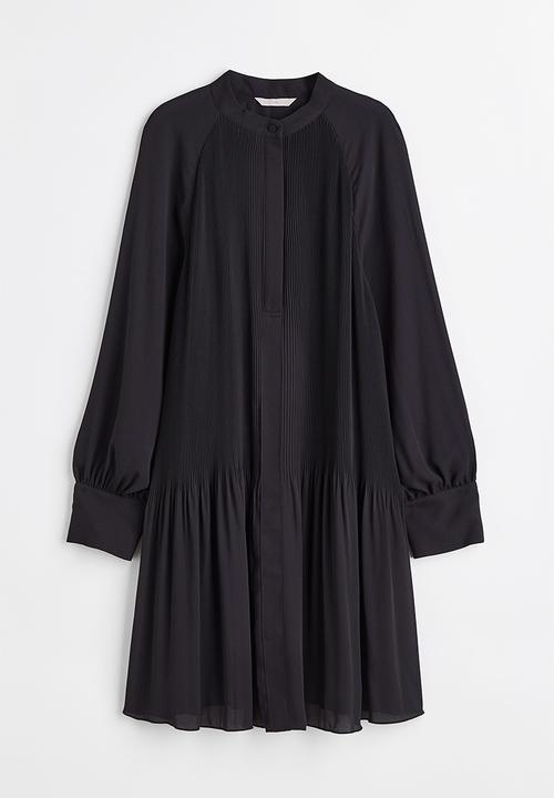 H&M - Pleated dress - black