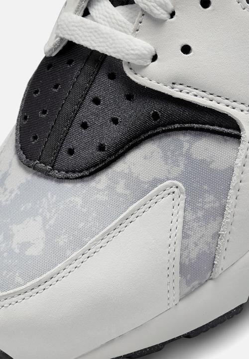 Nike - Air Huarache Premium