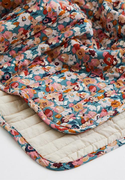 H&M - Quilted bedspread - multi