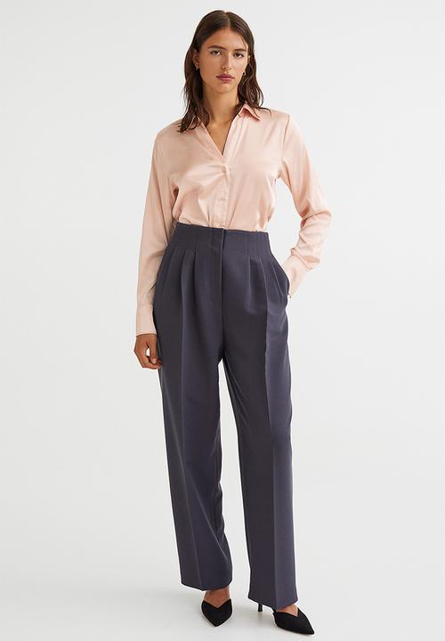 H&M - V-neck blouse - light pink