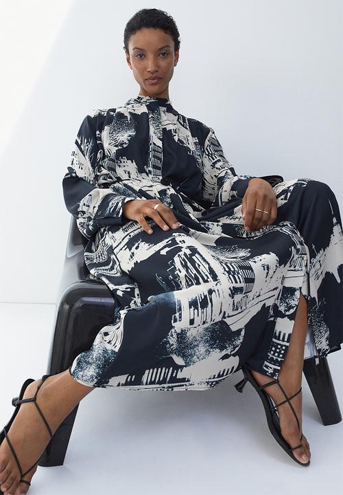 H&M - Tie-belt dress - dark blue/stockholm
