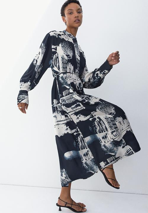 H&M - Tie-belt dress - dark blue/stockholm