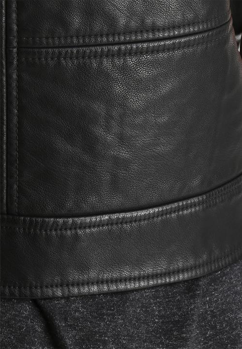 Vero Moda - Emma Minda PU Waistcoat