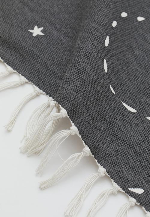 H&M - Cotton rug - spaceship