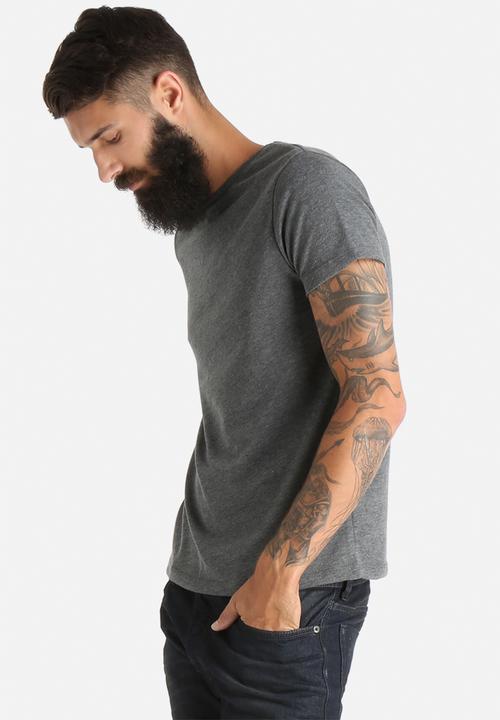 ADPT. - Ulrich Fare Tee