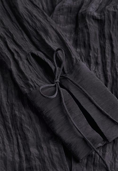 H&M - Crinkle tie-detail blouse - black