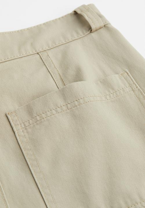 H&M - Straight cargo trousers - green-beige