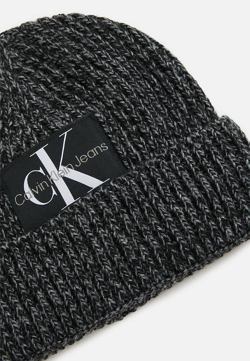 Calvin Klein - Oversize label beanie - black