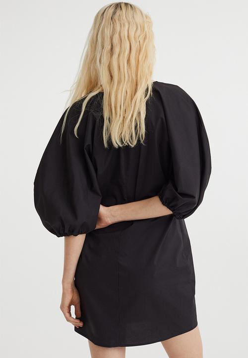 H&M - V-neck dress - black