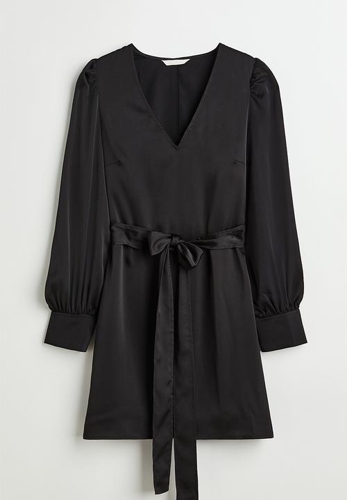 H&M - Balloon-sleeved satin dress - black