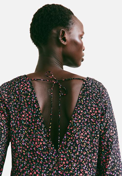 H&M - V-neck dress - black/small flowers