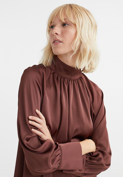 H&M - Balloon-sleeved satin blouse - dark brown