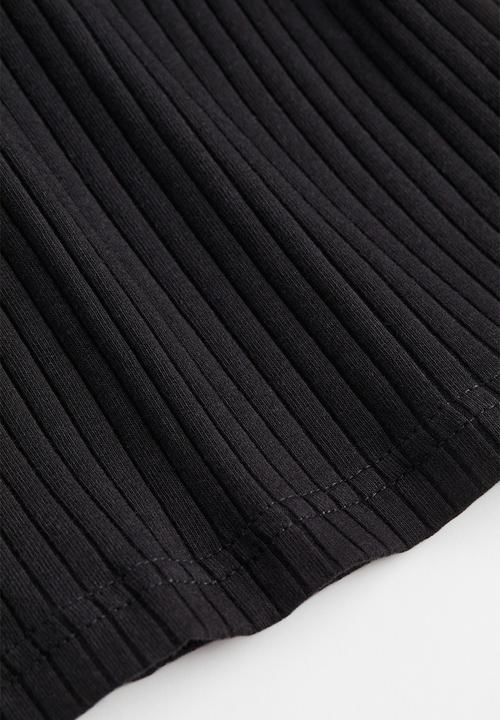 H&M - Fitted off-the-shoulder top - black