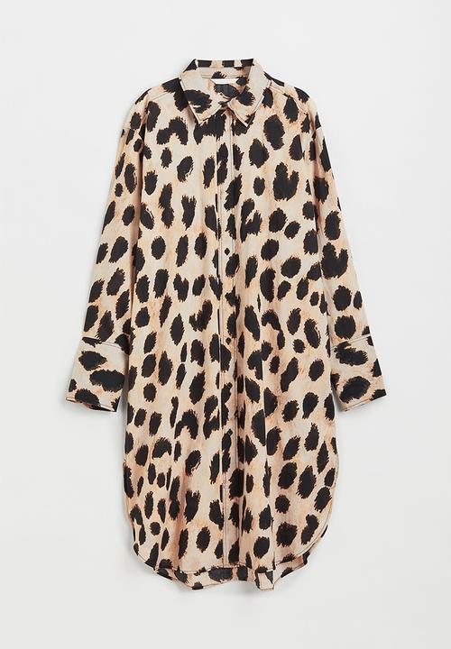 H&M - Oversized shirt dress - light beige/leopard-print