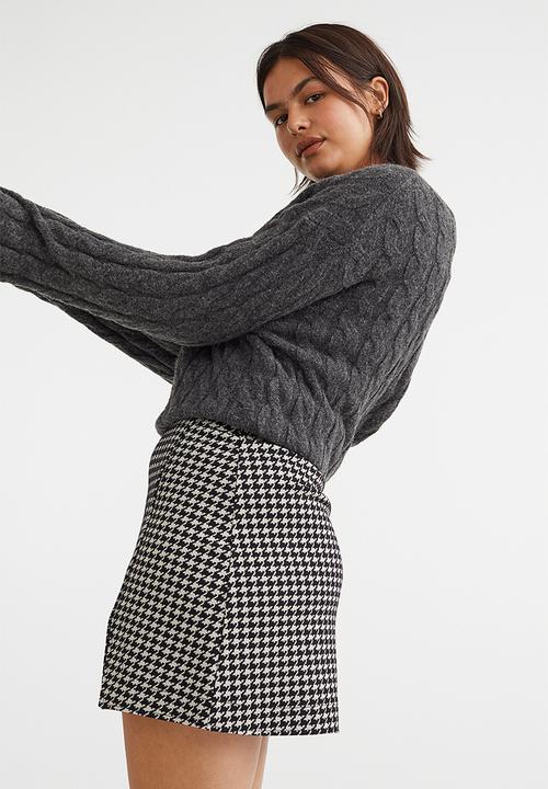 H&M - Short wrapover skirt - black/dogtooth-patterned