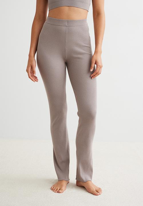 H&M - Ribbed flared trousers - mole