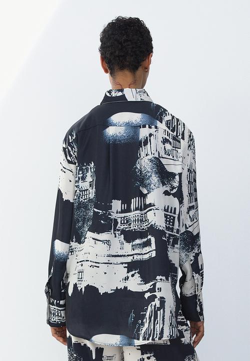 H&M - Shirt with a sheen - dark blue/stockholm
