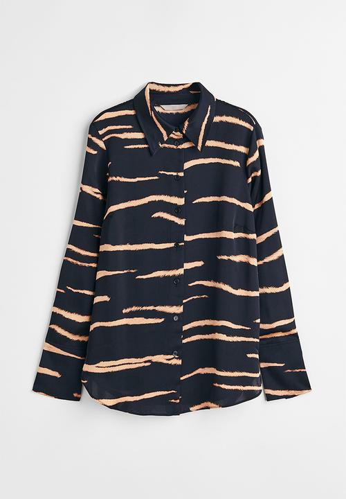 H&M - Fitted shirt - dark blue/zebra print