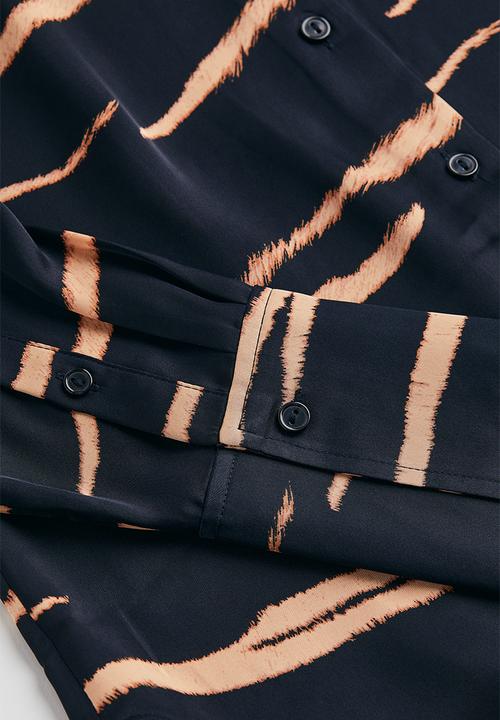 H&M - Fitted shirt - dark blue/zebra print
