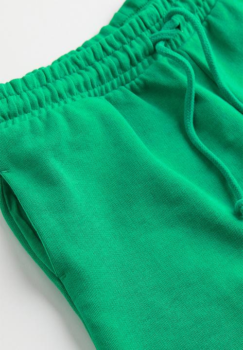 H&M - Sweatshorts - green