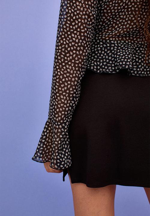 H&M - Drawstring-detail chiffon blouse -black/small flowers