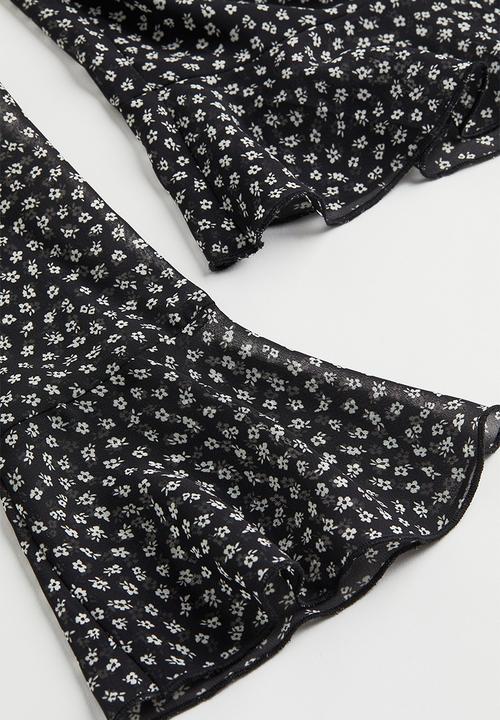 H&M - Drawstring-detail chiffon blouse -black/small flowers