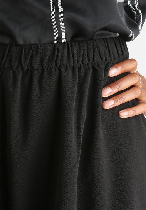 Vero Moda - Flair Skirt