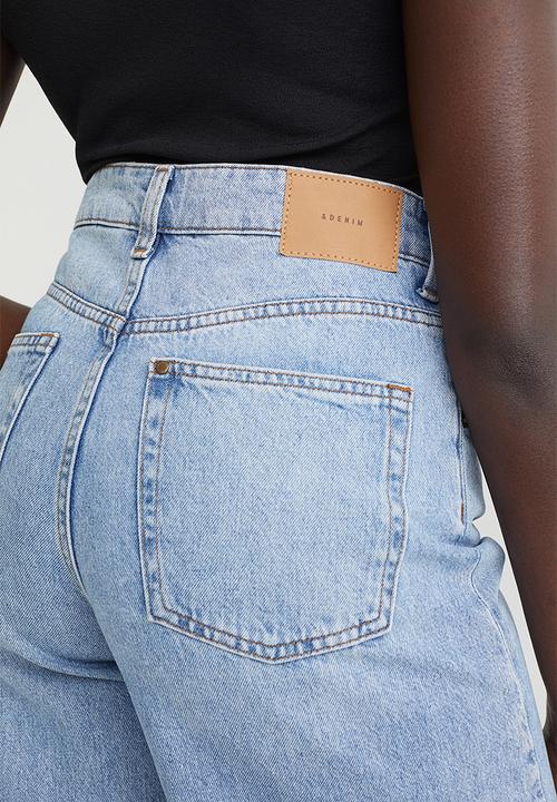 H&M - Wide bermuda high waist shorts - light denim blue