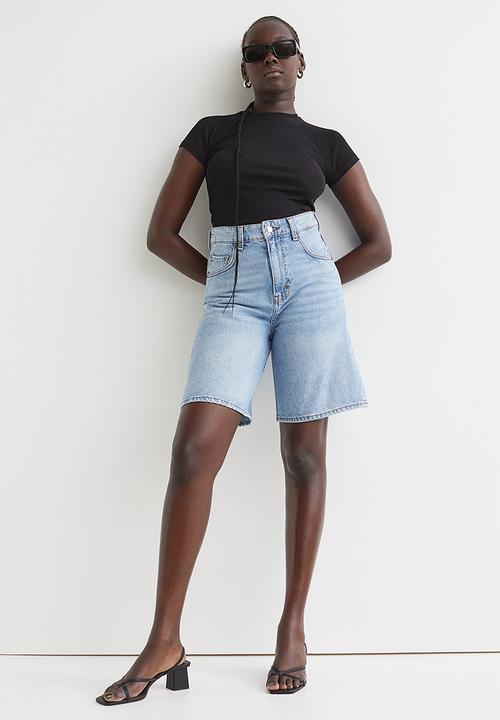 H&M - Wide bermuda high waist shorts - light denim blue