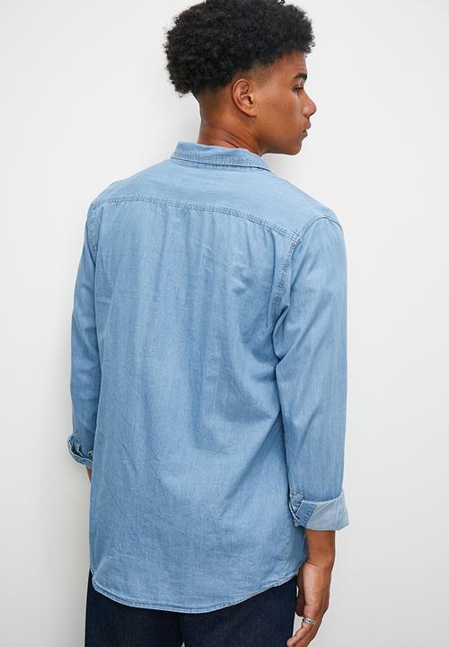 STYLE REPUBLIC - Oversized long sleeve washed flap pocket denim overshirt - light blue