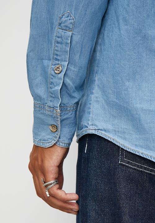 STYLE REPUBLIC - Oversized long sleeve washed flap pocket denim overshirt - light blue