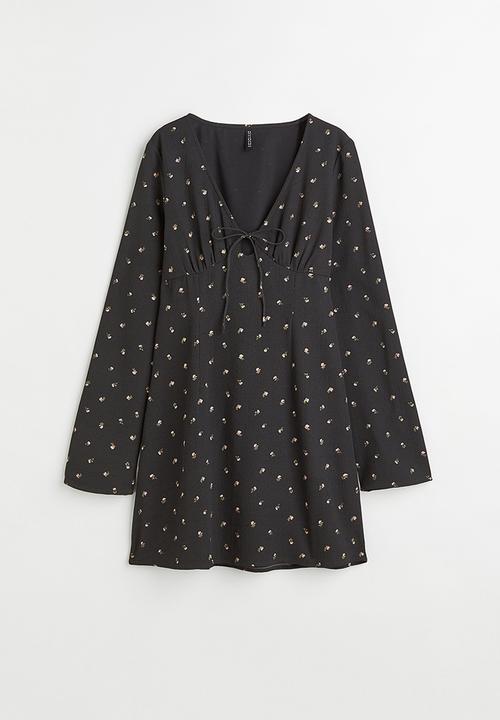 H&M - Patterned tie-detail dress - black/small flowers
