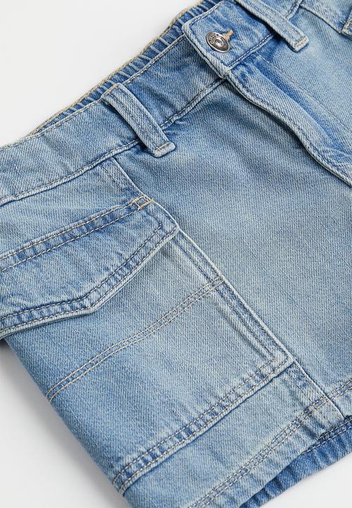 H&M - Denim cargo shorts - light denim blue
