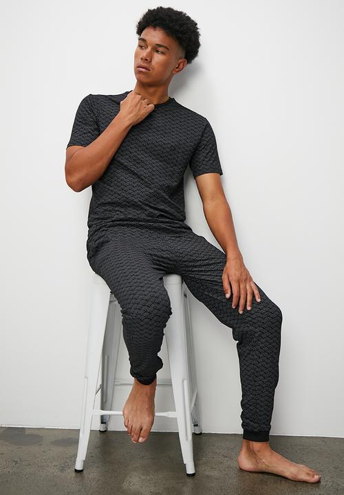 STYLE REPUBLIC - Printed knit lounge set - black & grey 
