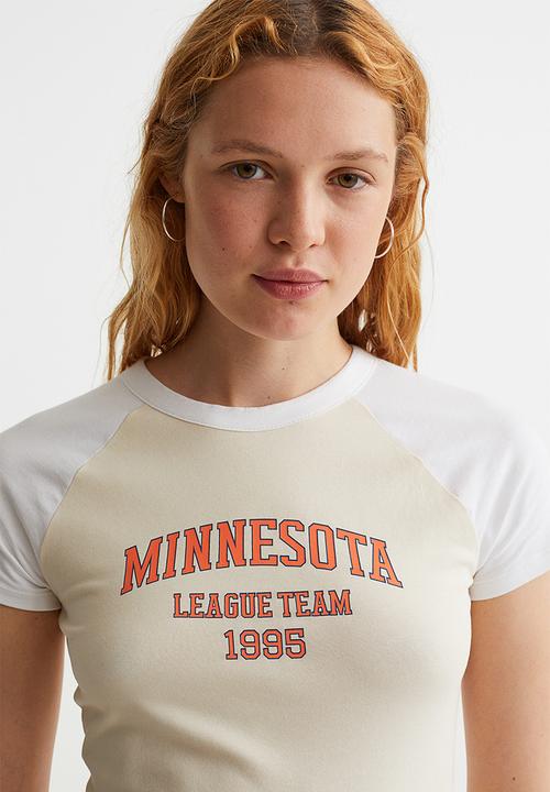 H&M - Fitted T-shirt dress - light beige/minnesota