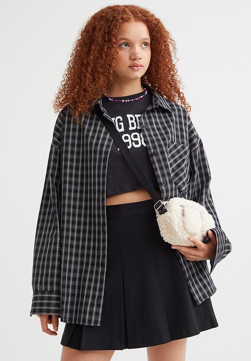 H&M - Small shoulder bag - cream/black