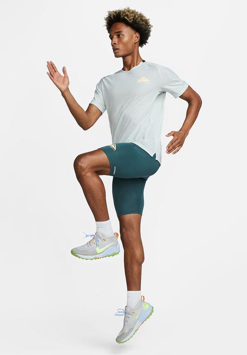 Nike - Nike Trail Solar Chase Dri-FIT Short-Sleeve Running Top