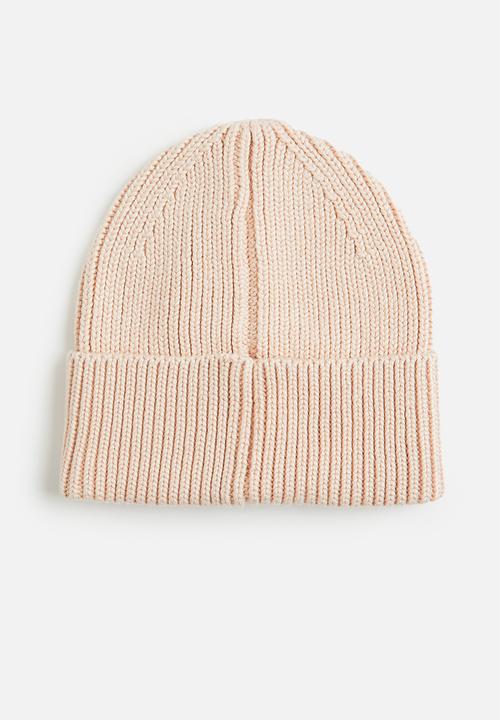Calvin Klein - Essentials beanie - spring rose
