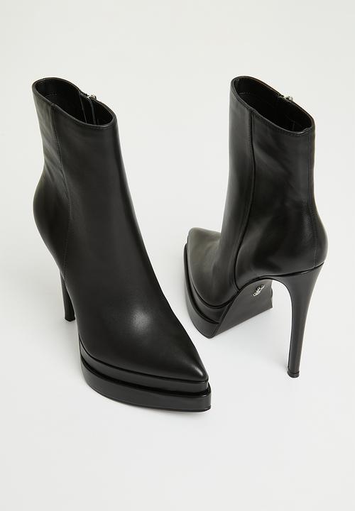 Steve Madden - Fyre boot - black