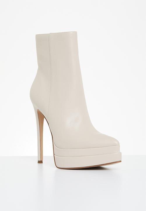 Steve Madden - Fyre boot - bone