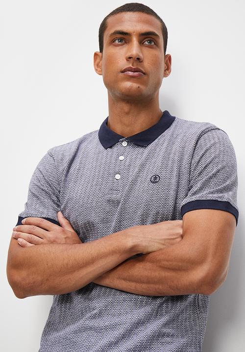 Lark & Crosse - Regular fit textured pattern golfer - navy