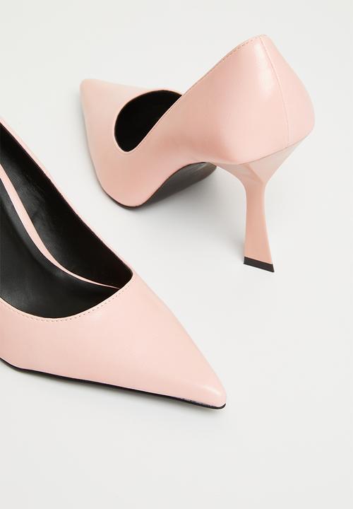 Call It Spring - Tenacity heel - light pink