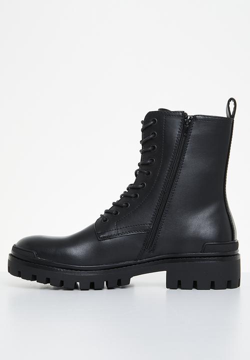 Call It Spring - Bellmont boot - black