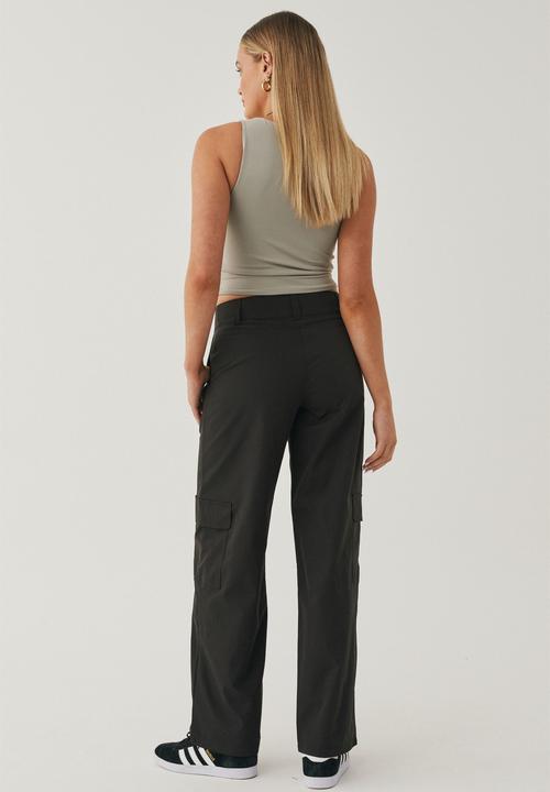 Supré  - Abby wide waist cargo pant - black