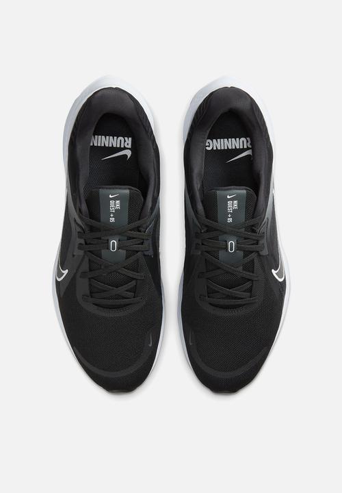 Nike - Quest 5