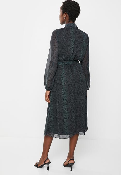 Trendyol - Belted maxi patterned dress - emerald green
