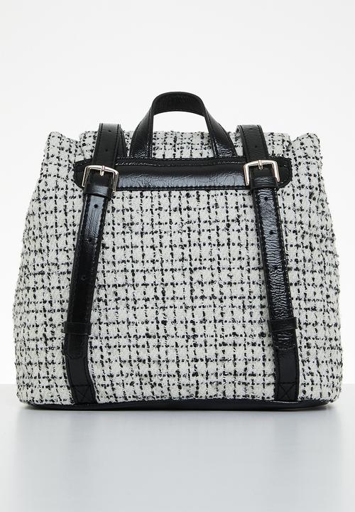 GUESS - Adam flap backpack - black & white