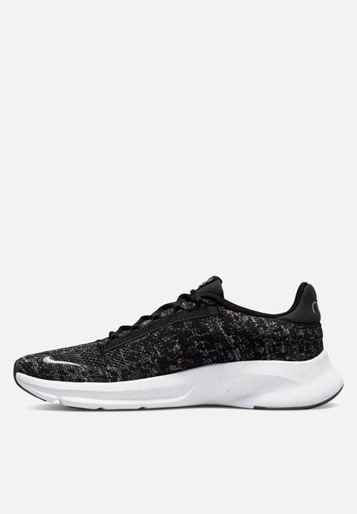 Nike - SuperREP go 3