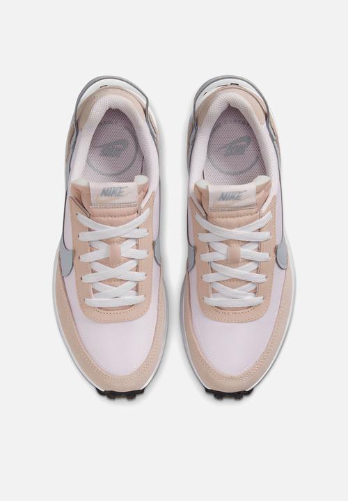 Nike - Nike Waffle Debut 